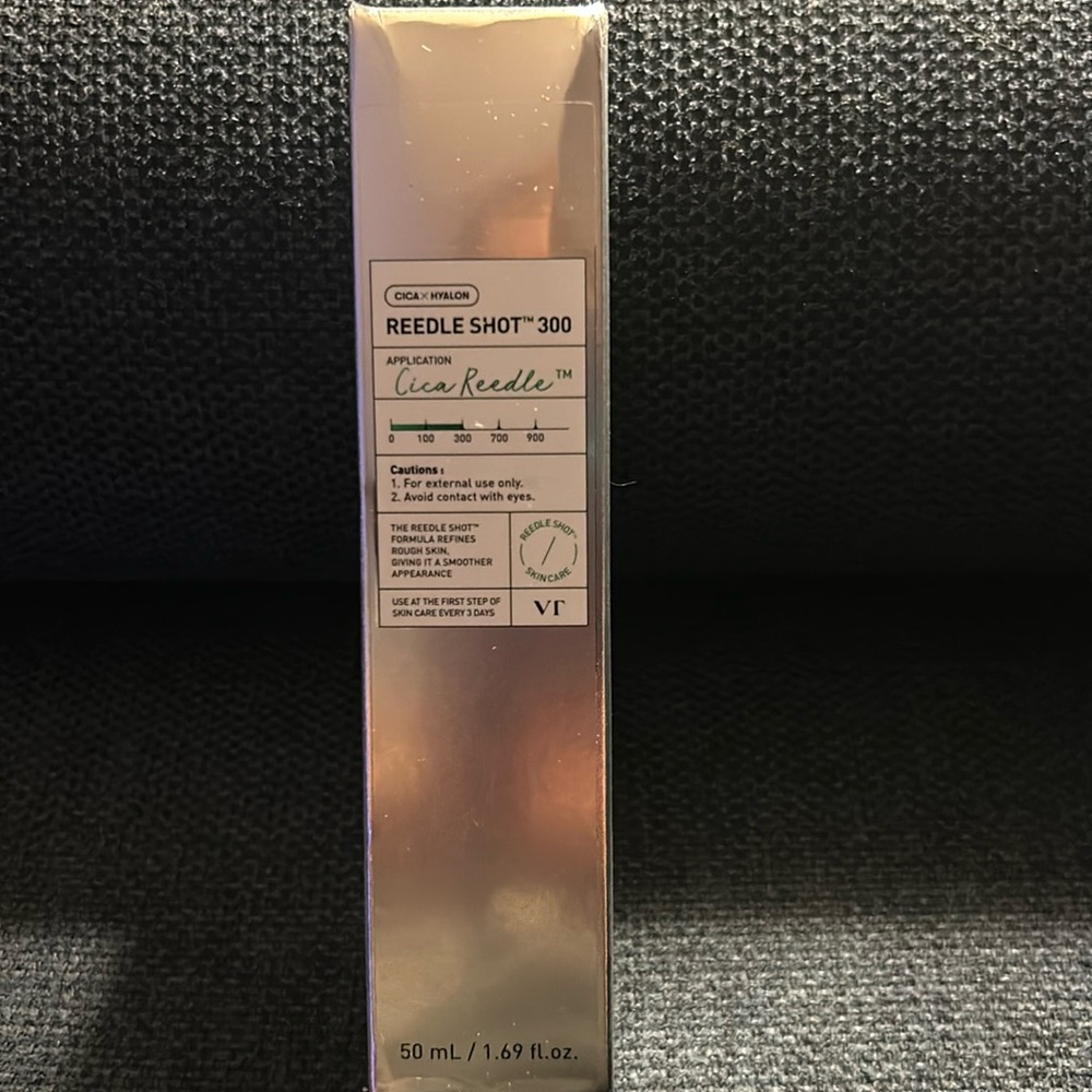 VT Cosmetics Reedle Shot 300 , 1.69 fl oz (50 ml) NIB